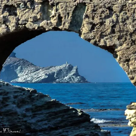 Stella Marina Hotel 3*